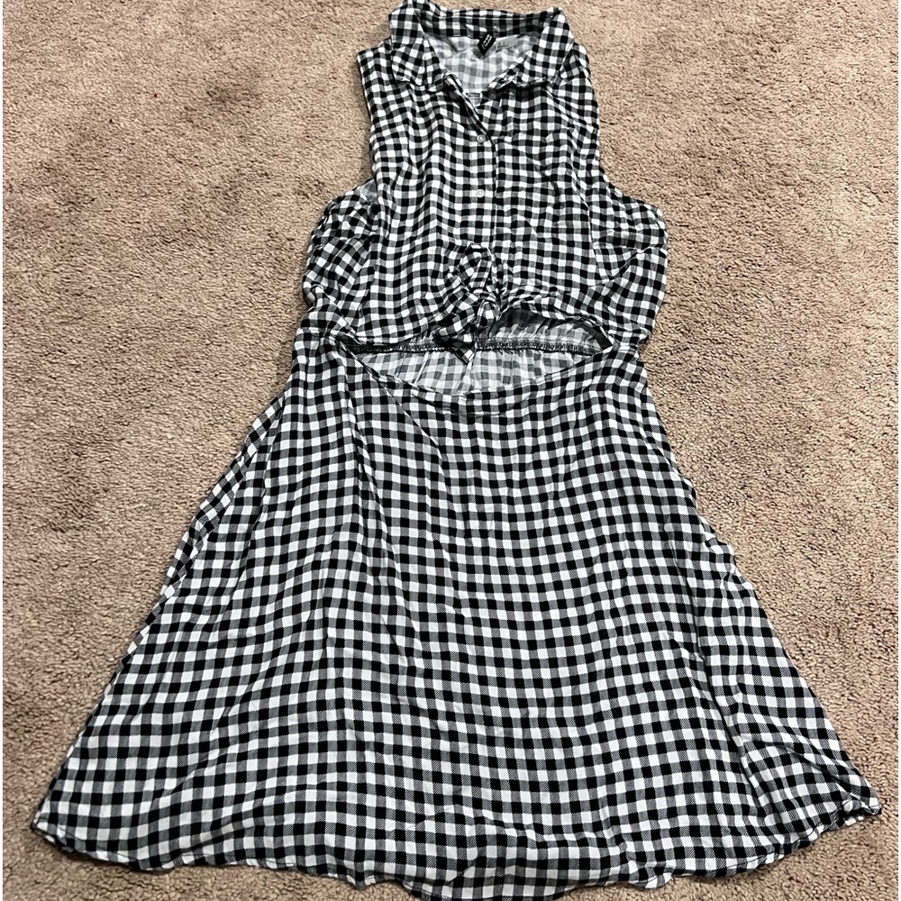 ADORABLE H&M dress!